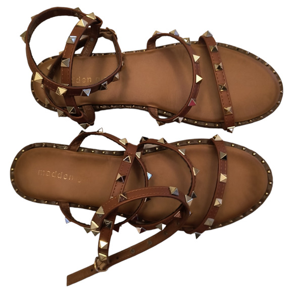 Madden Girl Fairway Sandals Women's 9.5 Tan Strappy Studded Ankle Strap Buckle - Picture 7 of 14